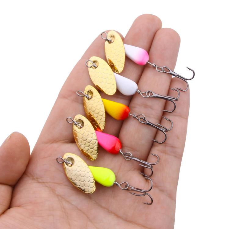 HENGJIA Single Hook Sequins Road Runner Bait Fishing False Lures, 5colors / Box